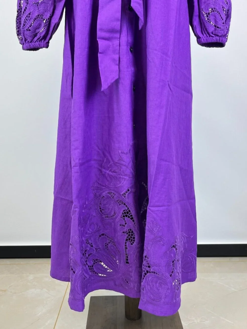 $398 NWOT Boden Mae Embroidered Linen Blend Long Sleeves Midi Dress Size 10 - Picture 4 of 16